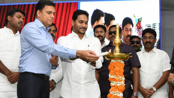  సువిశాల సముద్రతీరం..