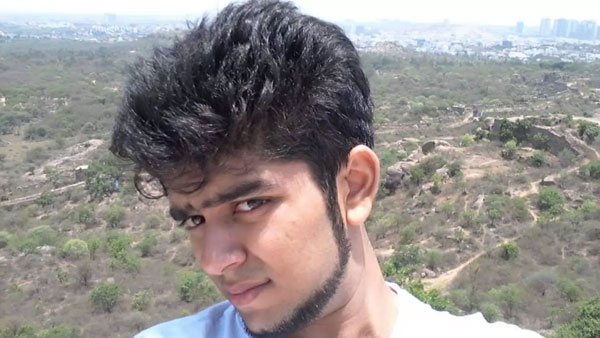 ఆన్ లైన్ లో చికెన్ రోల్ ఆర్డర్ చేసిన శాడిస్టు