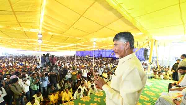 వైసీపీ గృహసారధులకు పోటీగా ?