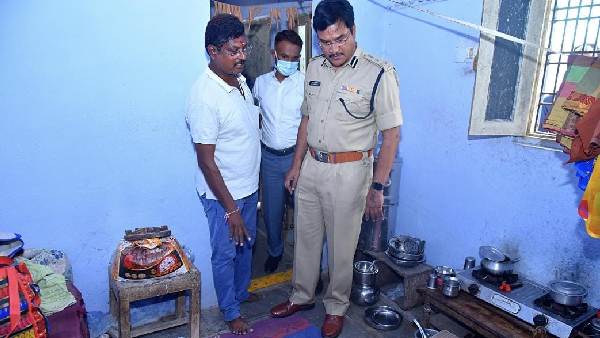 దొంగల బీభత్సంతో భయాందోళనలో స్థానికులు దొంగల బీభత్సంతో భయాందోళనలో స్థానికులు