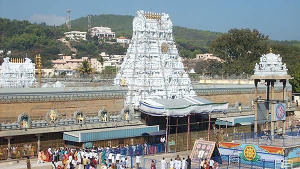 ttd good news for pilgrims 300 rupees special entry darshan tickets