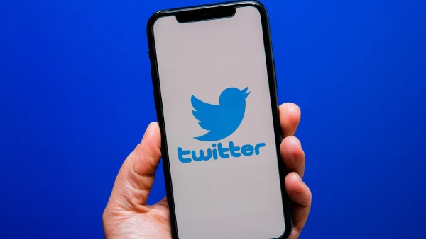 ప్రియుడి ట్విటర్లో ఏం రాశాడు ? ప్రియుడి ట్విటర్లో ఏం రాశాడు ?