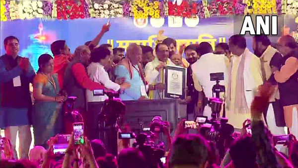 22 వేల మంది వాలంటీర్లు 22 వేల మంది వాలంటీర్లు
