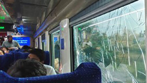 Again stone pelted at Secunderabad-Visakhapatnam Vande bharat express train