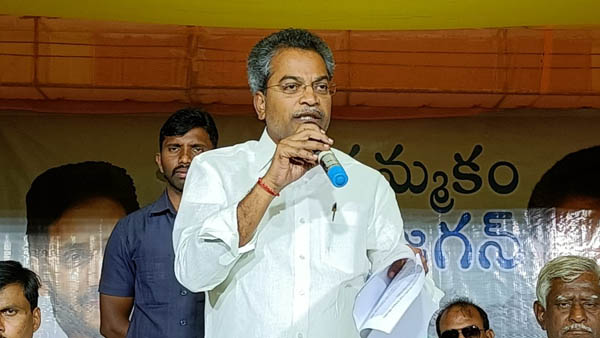 ysrcp mla vasantha krisha prasad suspects pro-tdp volunteers in ap, warns to remove