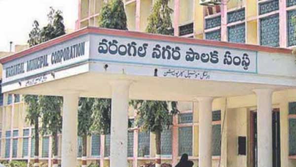  చిరు వ్యాపారుల తోపుడుబండ్లు రోడ్లపైకి రాకుండా ప్లాన్ 