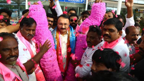 బీఆర్ఎస్ 175 సీట్ల పోటీ ప్రకటన