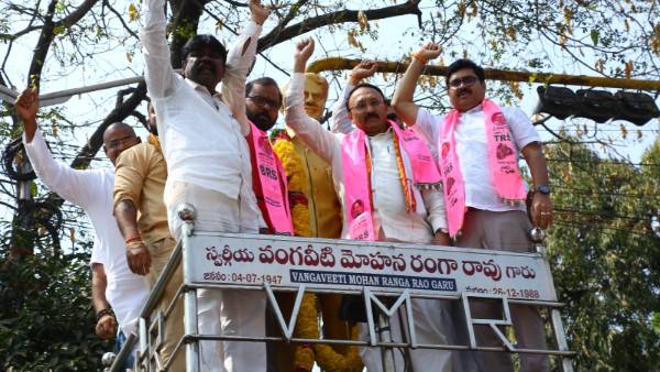 బీజేపీ ఉనికే లేని చోట పోరు ఎవరిపై ?