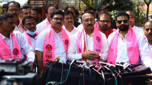 వైసీపీకి ప్లస్, విపక్షాలకు మైనస్ ఇలా..