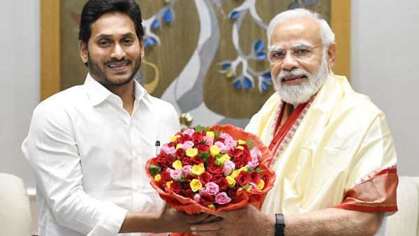 మోడీపై జగన్ లాస్ట్ పంచ్ ?