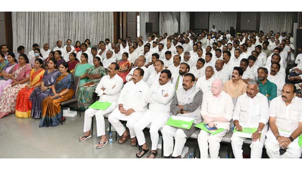 మార్చి 18వ తేదీ నుండి 'మా భవిష్యత్తు నువ్వే జగన్' కార్యక్రమం మార్చి 18వ తేదీ నుండి 'మా భవిష్యత్తు నువ్వే జగన్' కార్యక్రమం