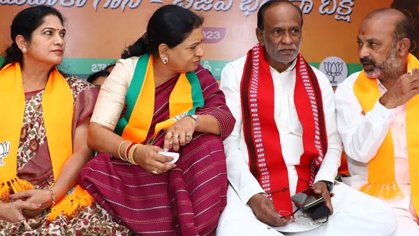 తెలంగాణ బీజేపీ నేతలతో అమిత్ షా భేటీ