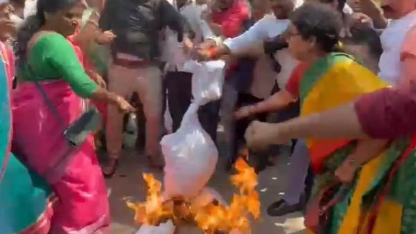 బండి సంజయ్ దిష్టి బొమ్మ దగ్ధం