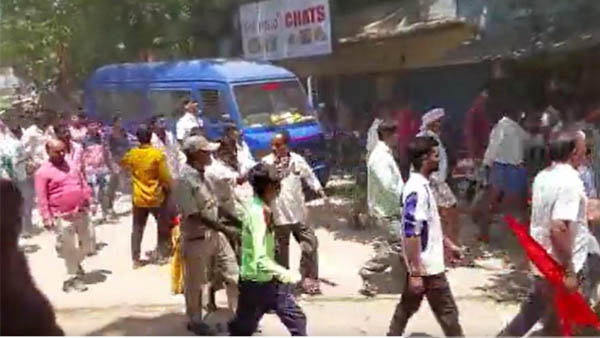 The Banjara castes set fire to tires on the roads and started agitations in Shimoga in Karnataka.