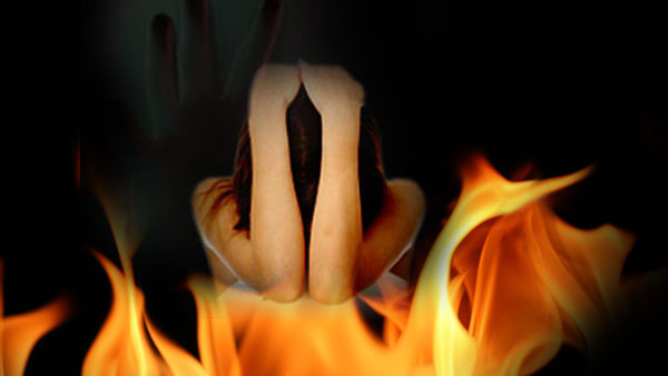 ఇంట్లో మంటలు ఇంట్లో మంటలు