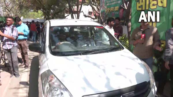 CBI raids on Misa Bharti residence a day after Rabri Devi enquiry, Lalu Yadav also questioned