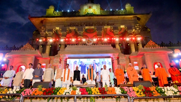 Union Home Minister Amit Shah has defended the abolition of Muslim reservations in Karnataka. Union Home Minister Amit Shah has defended the abolition of Muslim reservations in Karnataka.