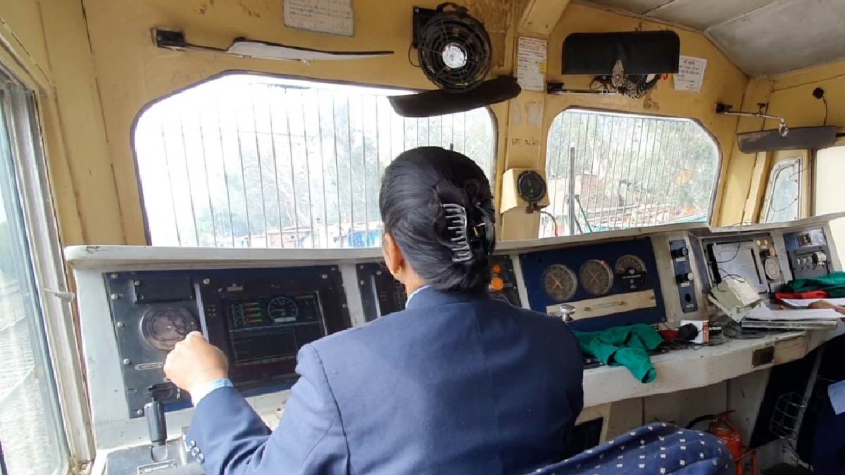 Indira Egalapati Working As Loco Pilot in saudi Arabia, She Belongs to Hyderabad Indira Egalapati Working As Loco Pilot in saudi Arabia, She Belongs to Hyderabad