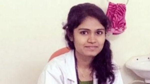 పోలీస్ కస్టడీలో సైఫ్ విచారణ సాగిందిలా పోలీస్ కస్టడీలో సైఫ్ విచారణ సాగిందిలా