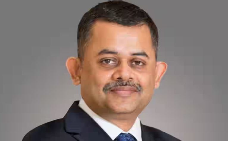 నీల్ కాంత్ మిశ్రా రాజీనామా..