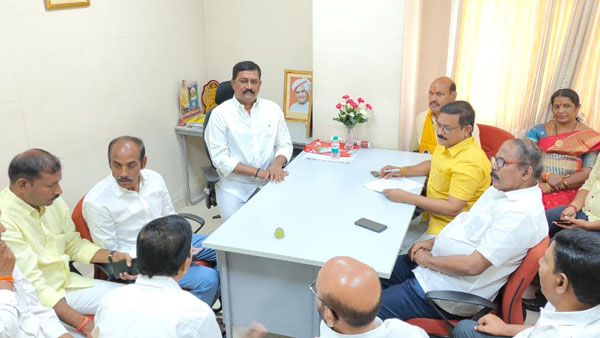 శాసన మండలిలో..