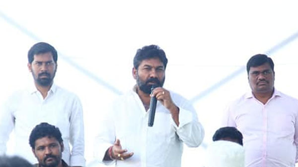 MLA Kotamreddy Sridhar Reddy brother Giridhar Reddy to join in TDP today at party office MLA Kotamreddy Sridhar Reddy brother Giridhar Reddy to join in TDP today at party office