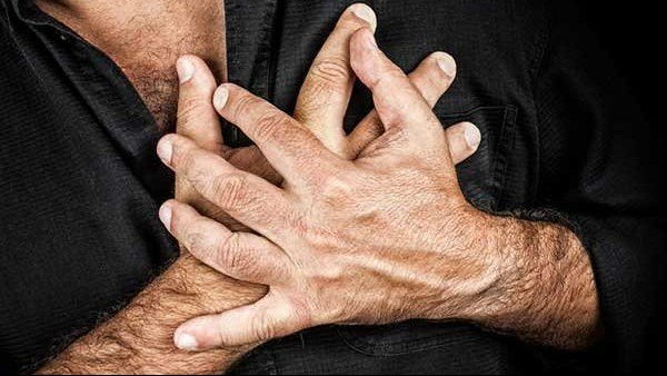 17ఏళ్ళ వయసులో నిద్రలోనే గుండెపోటుతో విద్యార్థి మృతి 17ఏళ్ళ వయసులో నిద్రలోనే గుండెపోటుతో విద్యార్థి మృతి