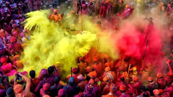 ఈ వస్తువులు దానం చేస్తే తీవ్ర ఆర్ధిక ఇబ్బందులు