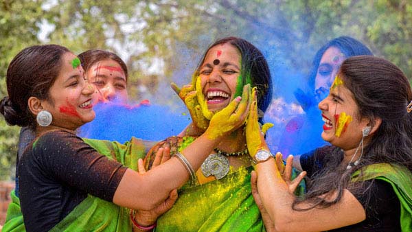 Holi celebrations started: BRS chief , CM KCR wishes Holi to the people of nation Holi celebrations started: BRS chief , CM KCR wishes Holi to the people of nation