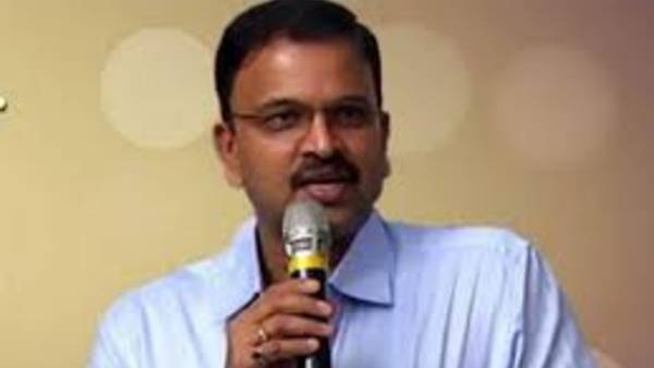 EX JD Lakshmi Narayana reveals that he got offer from BRS and YSRCP, says want to contest from Vizag EX JD Lakshmi Narayana reveals that he got offer from BRS and YSRCP, says want to contest from Vizag