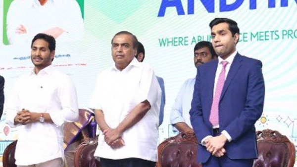 డే- 1 భారీగా..