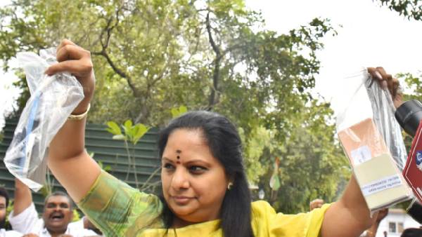 Kavitha appeared before the ED on the third day: MLC showed her phones!!