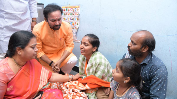 కుక్కల దాడిలో పసిబాలుడు చనిపోవడం దారుణం.. కుక్కల దాడిలో పసిబాలుడు చనిపోవడం దారుణం..