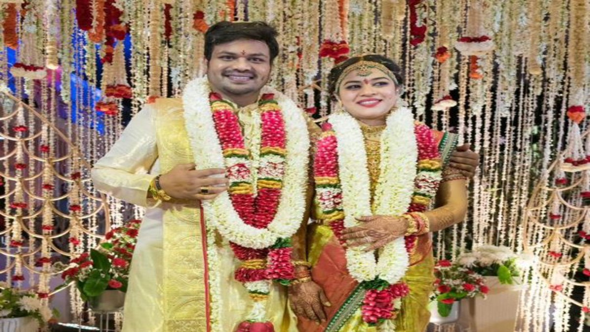 భూమా అఖిల చెల్లెలితో..