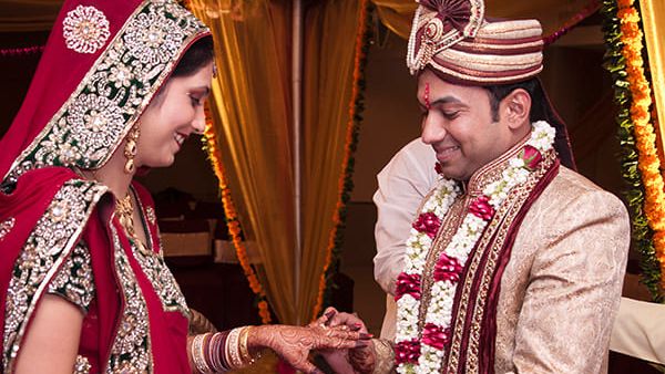 నాలుగు వస్తువులు పెళ్ళైన ఆడపిల్లలకు ఇస్తే అరిష్టం
