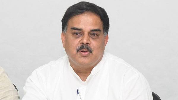 వైసీపీ ట్రోల్స్..