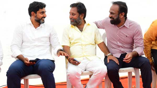 vangaveeti radha walk with nara lokesh in padayatra- put check to janasena joining rumours vangaveeti radha walk with nara lokesh in padayatra- put check to janasena joining rumours