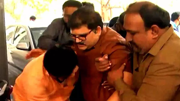 స్టేషన్ లో కరెంటు లేదు