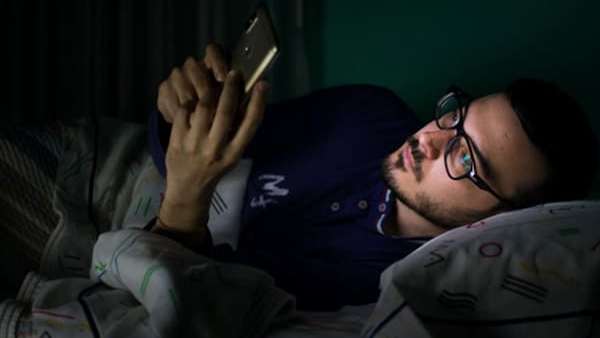 స్మార్ట్ ఫోన్ లు అతిగా వాడితే కచ్చితంగా ఆ సమస్య