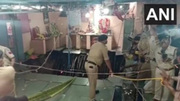 over 25 people fall Into Stepwell At Indore Temple, Rescue Operations On