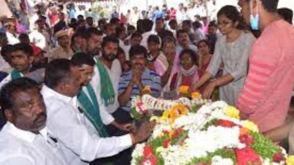 ఆ డబ్బు తన తండ్రి కట్టలేడని వేదనకు గురైన ప్రీతి అఘాయిత్యం