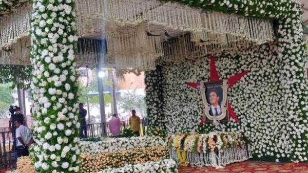 అన్నదానాలు, రక్తదానాలు