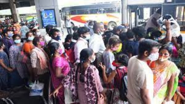 ప్రయాణికుల రద్దీ.. ప్రయాణికుల రద్దీ..