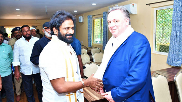 రెండో దశళలో ఈ ప్రాంతాల్లో జెయింట్స్ వీల్స్ ఏర్పాటు రెండో దశళలో ఈ ప్రాంతాల్లో జెయింట్స్ వీల్స్ ఏర్పాటు