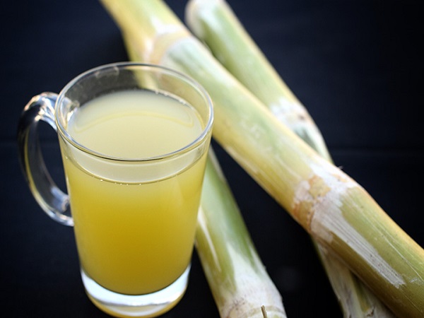 health tips: Drinking too much sugarcane juice in this summer is very dangerous!!