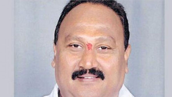 రెండు పార్టీల మధ్య ఏం జరుగుతోంది రెండు పార్టీల మధ్య ఏం జరుగుతోంది