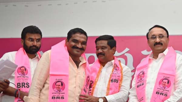 చంద్రబాబు, జగన్ ప్రజా సంక్షేమం మరచిపోయారు చంద్రబాబు, జగన్ ప్రజా సంక్షేమం మరచిపోయారు