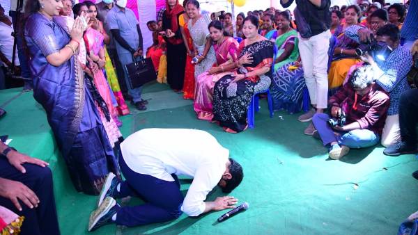 tdp leader nara lokesh foot salutation to women on international womens day