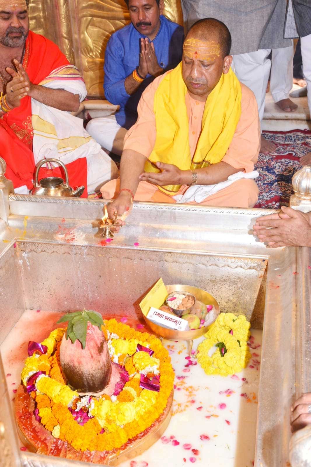 UP CM Yogi visits Kashi temple for the 100th time thus setting a new record