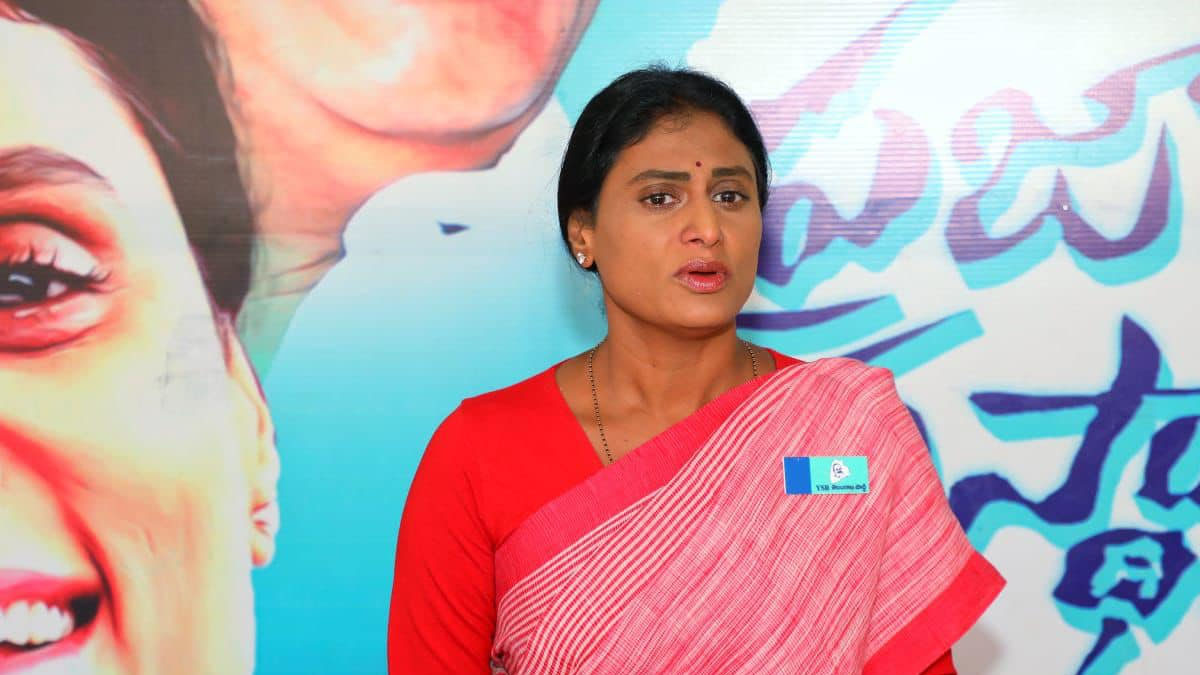YSRTP Chief YS Sharmila letters to the opposition parties, asking all parties to unite against the YSRTP Chief YS Sharmila letters to the opposition parties, asking all parties to unite against the